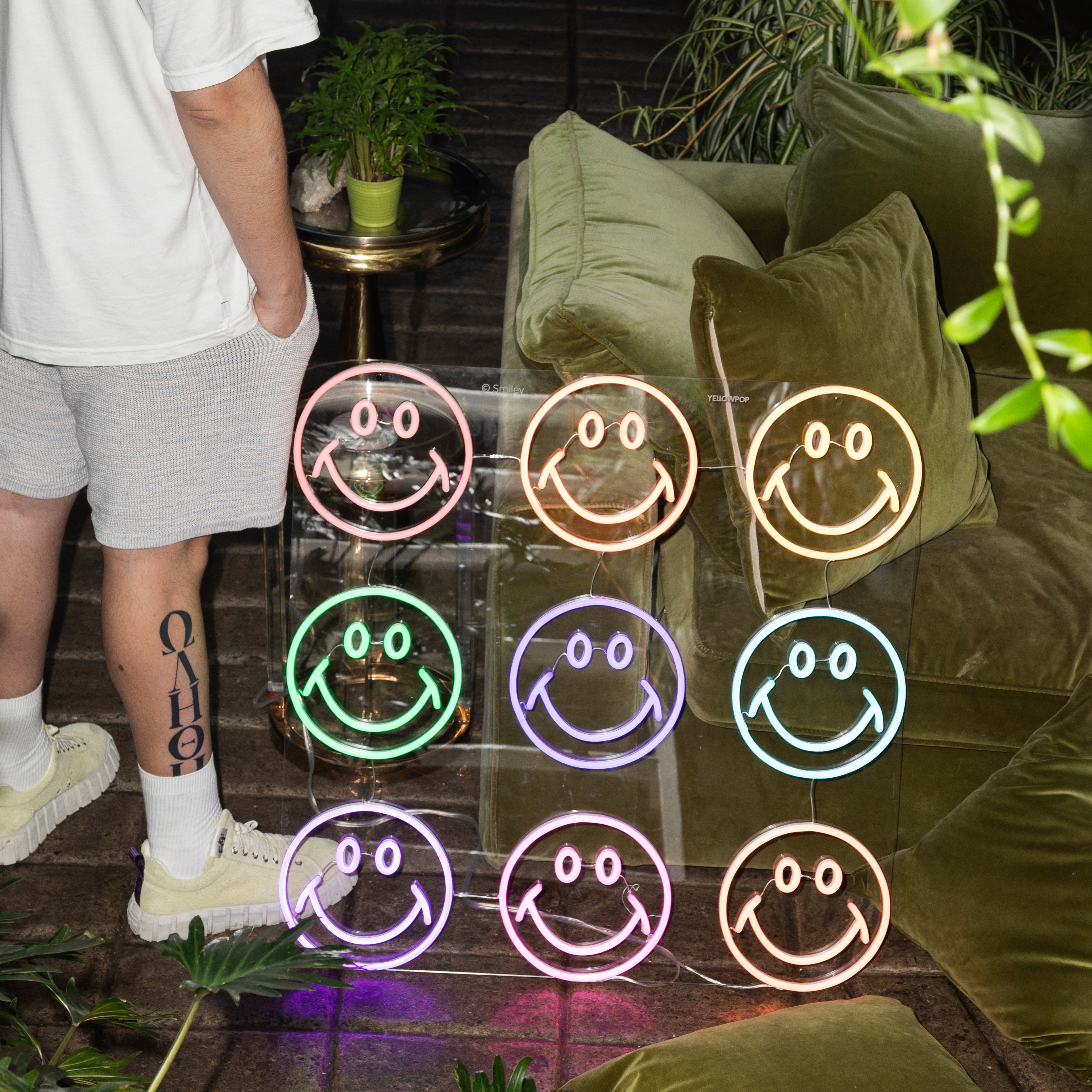 Smiley Wall by Smiley®, signe en néon LED